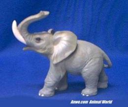elephant figurine statue